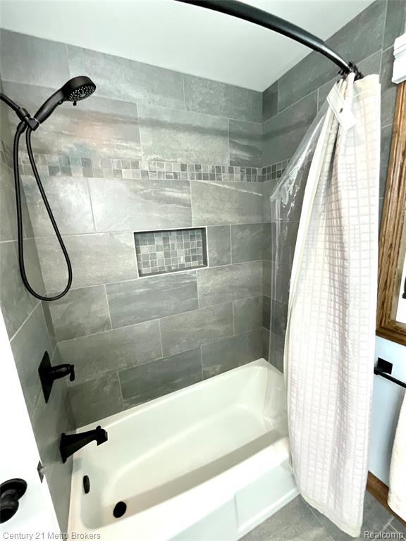 7094 Reid Road, Swartz Creek, MI 48473 — Photo 14