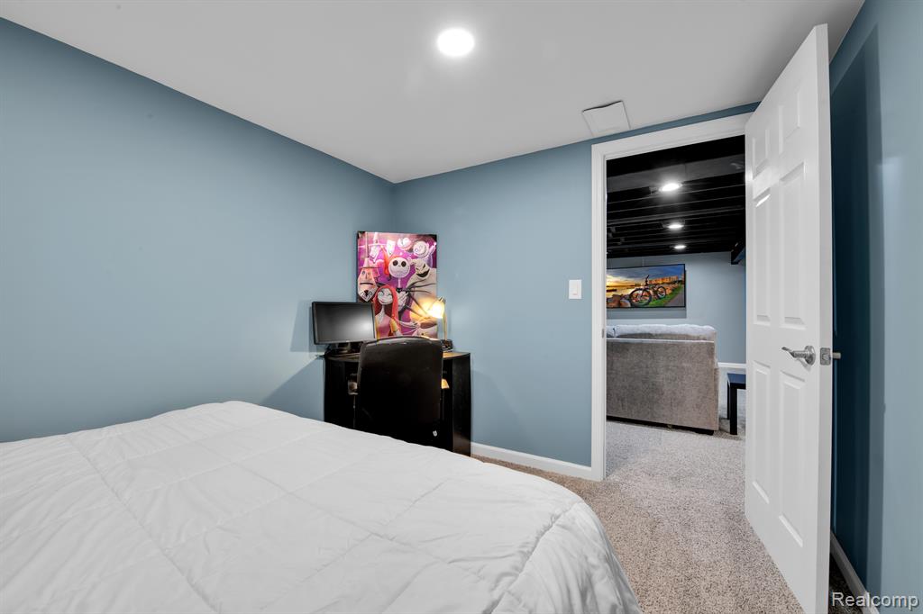 1529 DOVER Hill N, Walled Lake, MI 48390 — Photo 17