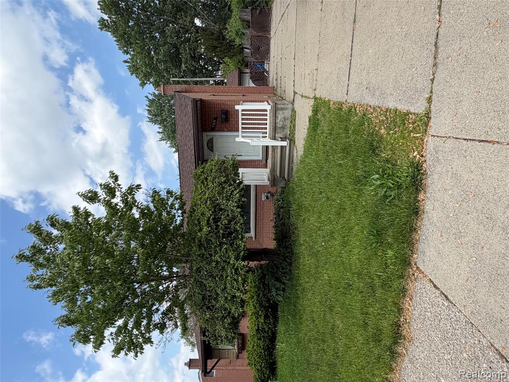 755 VENOY Avenue, Madison Heights, MI 48071 — front exterior
