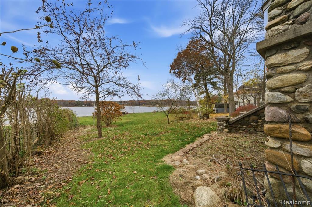 5896 Silver Birch Road, Hadley, MI 48462 — Photo 39
