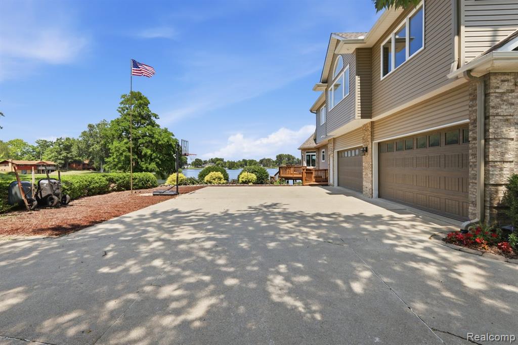 9669 Steephollow Drive, White Lake, MI — Photo 12