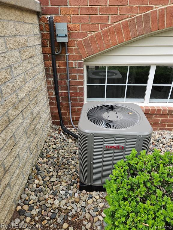 30661 ARDMORE Court, Novi, MI 48377 — Photo 22