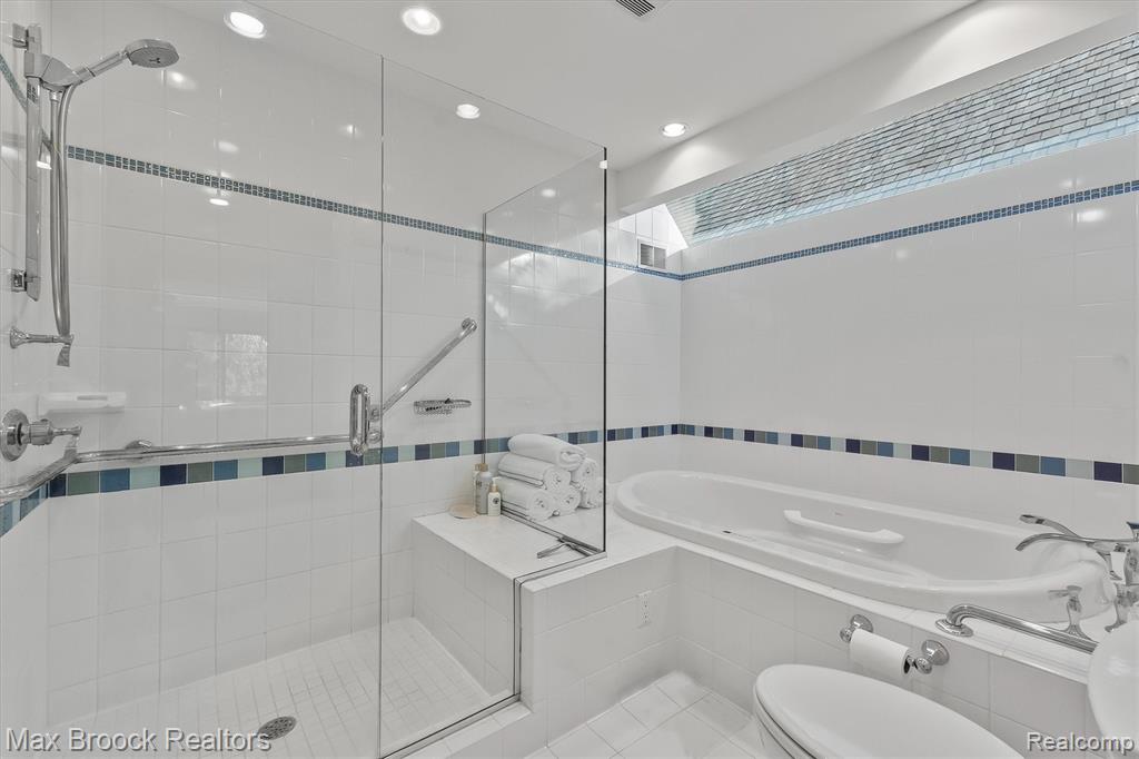 969 Bloomfield Woods, Bloomfield Hills, MI 48304 — Photo 31
