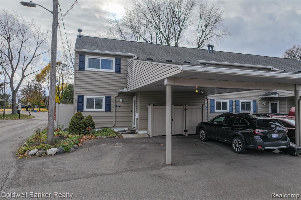 817 E Kirts Boulevard, Troy, MI 48084 — Photo 33