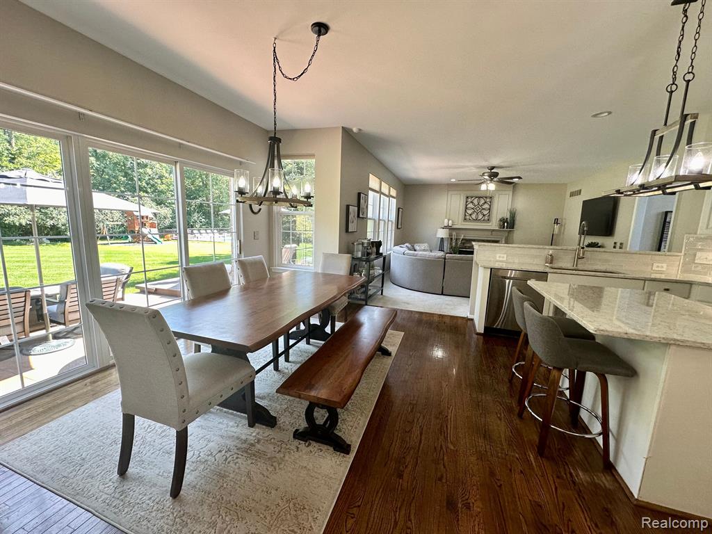 48798 MANHATTAN Circle, Canton, MI 48188 — Photo 19
