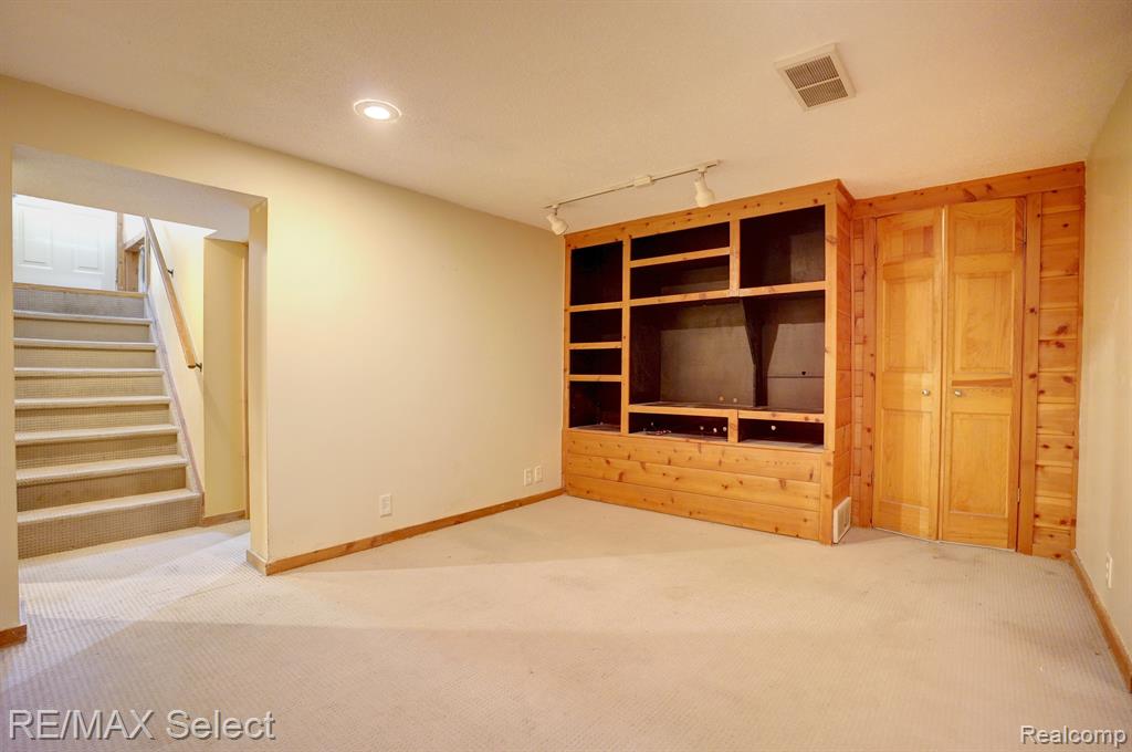 1604 MARY ANN Street, Mount Pleasant, MI 48858 — Photo 35