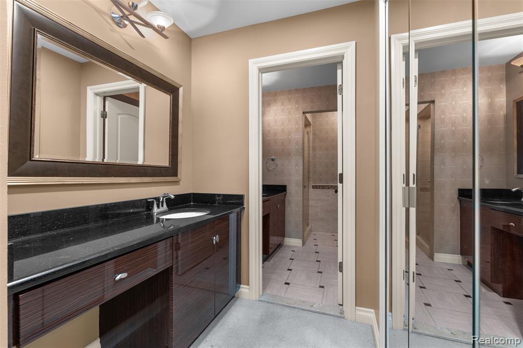 6471 Maple Hills Drive, Bloomfield Hills, MI 48301 — Photo 11