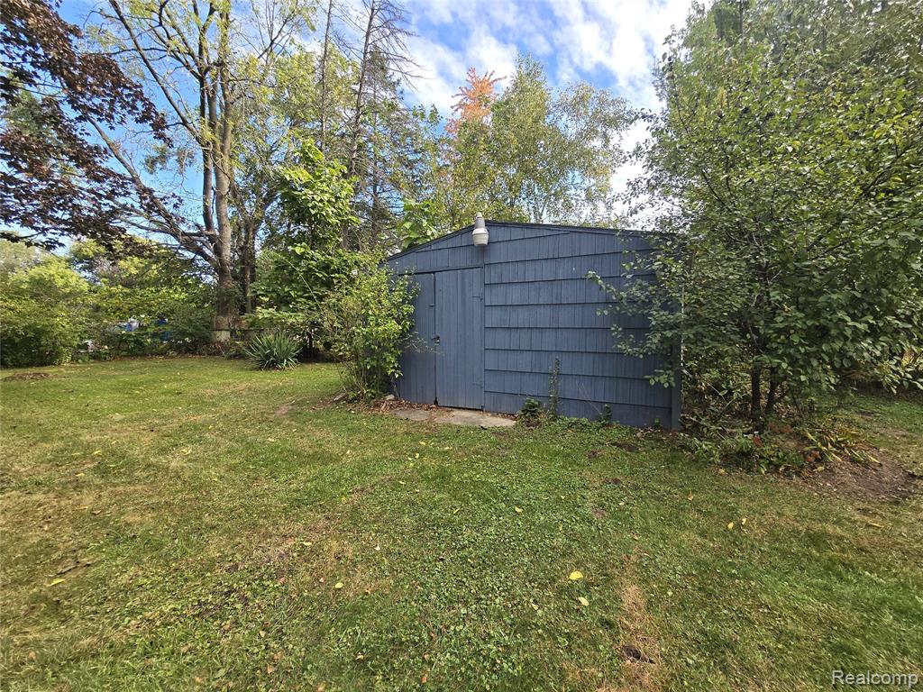 713 Algonquin Avenue, Flint, MI 48507 — Photo 25