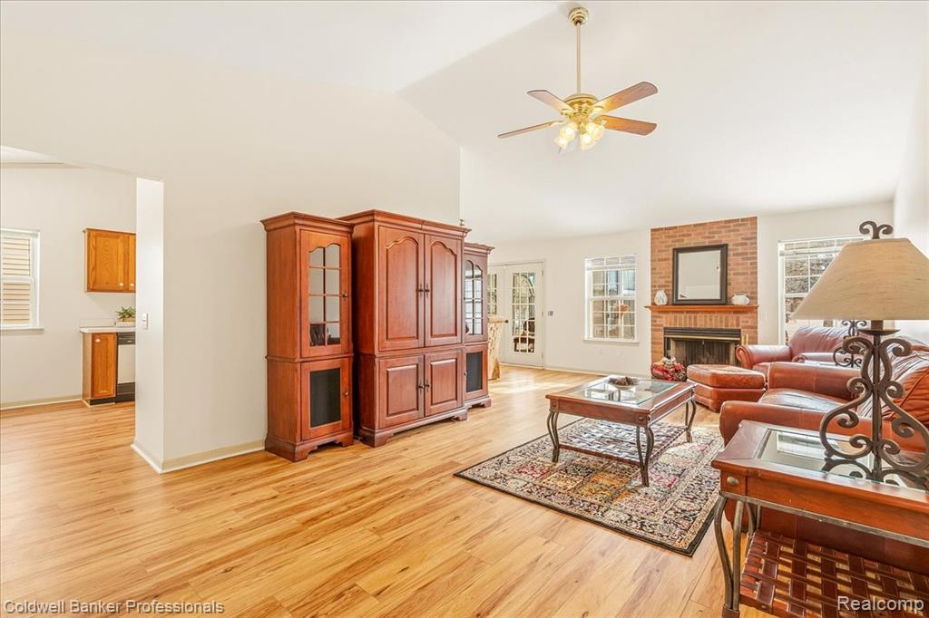 7984 Lake Crest Drive, Ypsilanti, MI 48197 — Photo 4