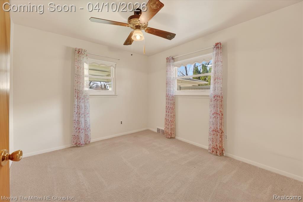6623 N Silvery Lane, Dearborn Heights, MI 48127 — Photo 16
