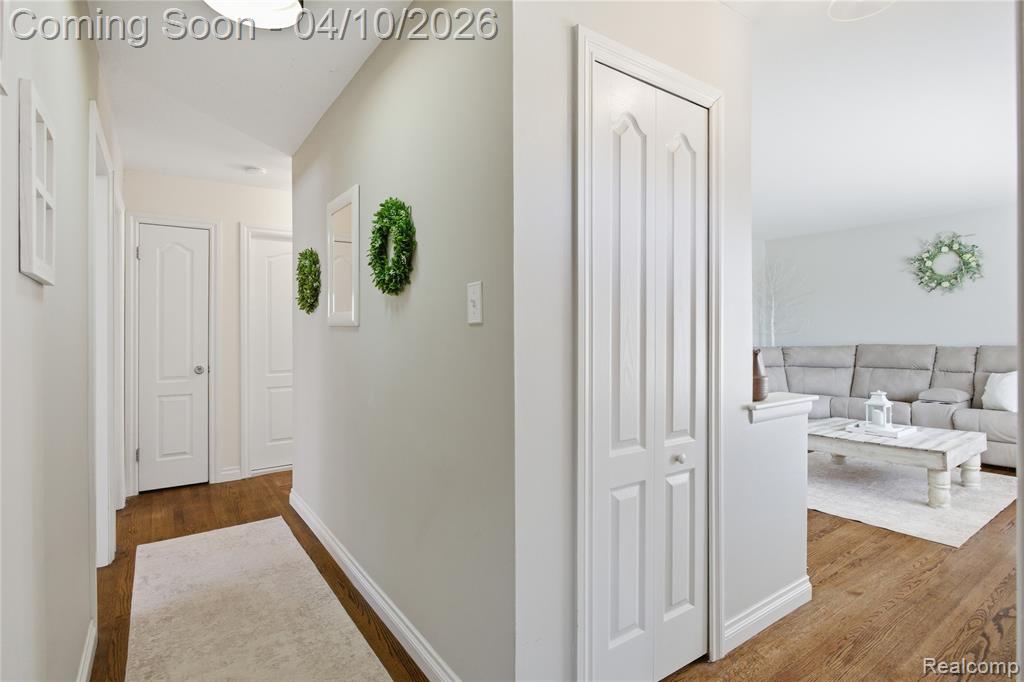 30725 Whittier Avenue, Madison Heights, MI 48071 — Photo 9