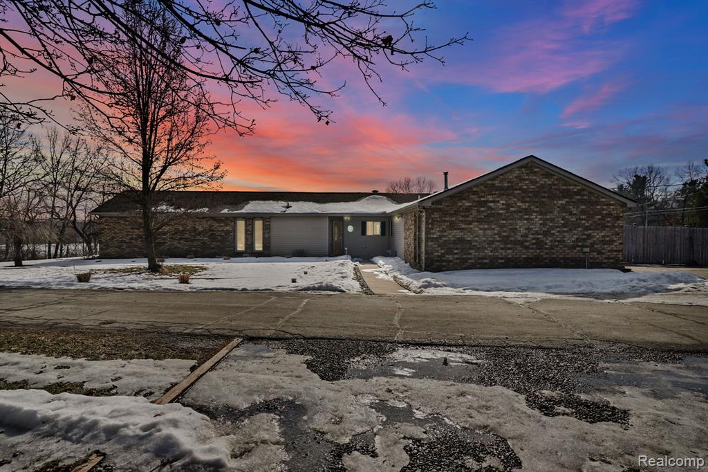35 Leece Road, Ortonville, MI 48462 — front exterior