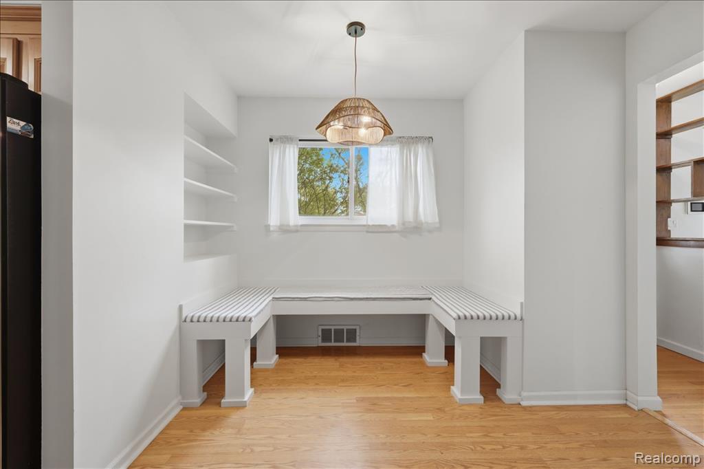 28146 Park Court, Madison Heights, MI 48071 — Photo 14