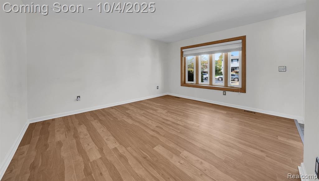 42708 Wilmington Drive, Sterling Heights, MI 48313 — Photo 10