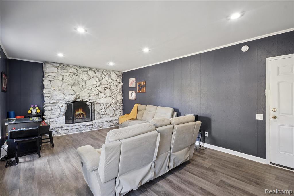 5015 Langlewood Drive, West Bloomfield, MI — Photo 3