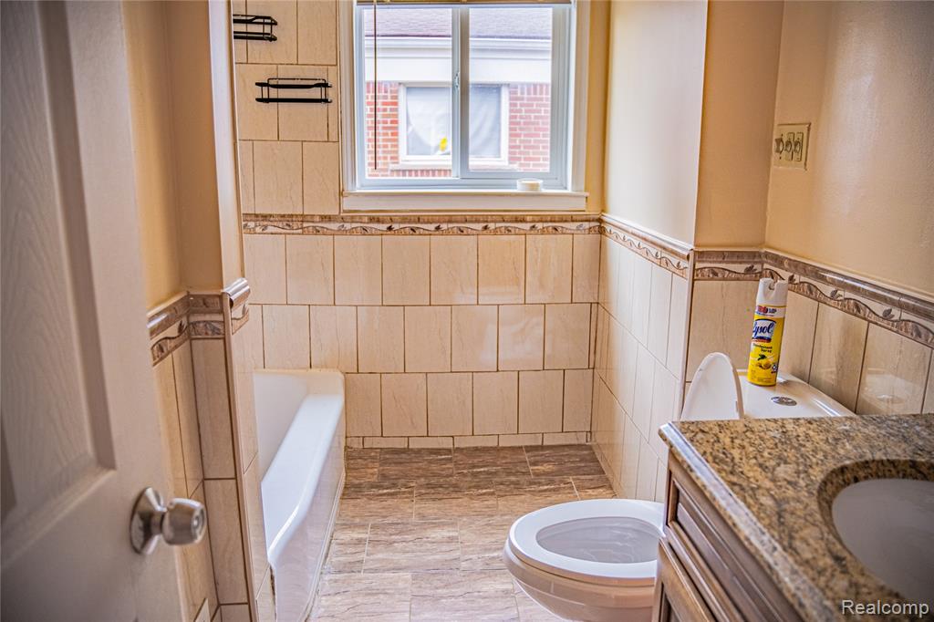 4420 Katherine Street, Dearborn Heights, MI 48125 — Photo 18
