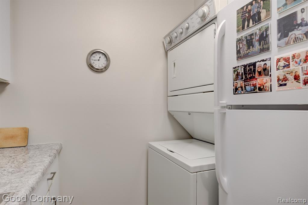 3421 HILLSIDE Drive, 4, Royal Oak, MI 48073 — Photo 11