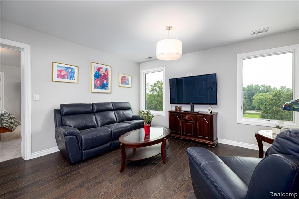 45505 N Territorial Road, Plymouth, MI 48170 — Photo 57