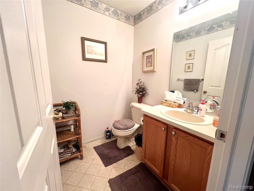 162 S Vista, Auburn Hills, MI 48326 — Photo 8