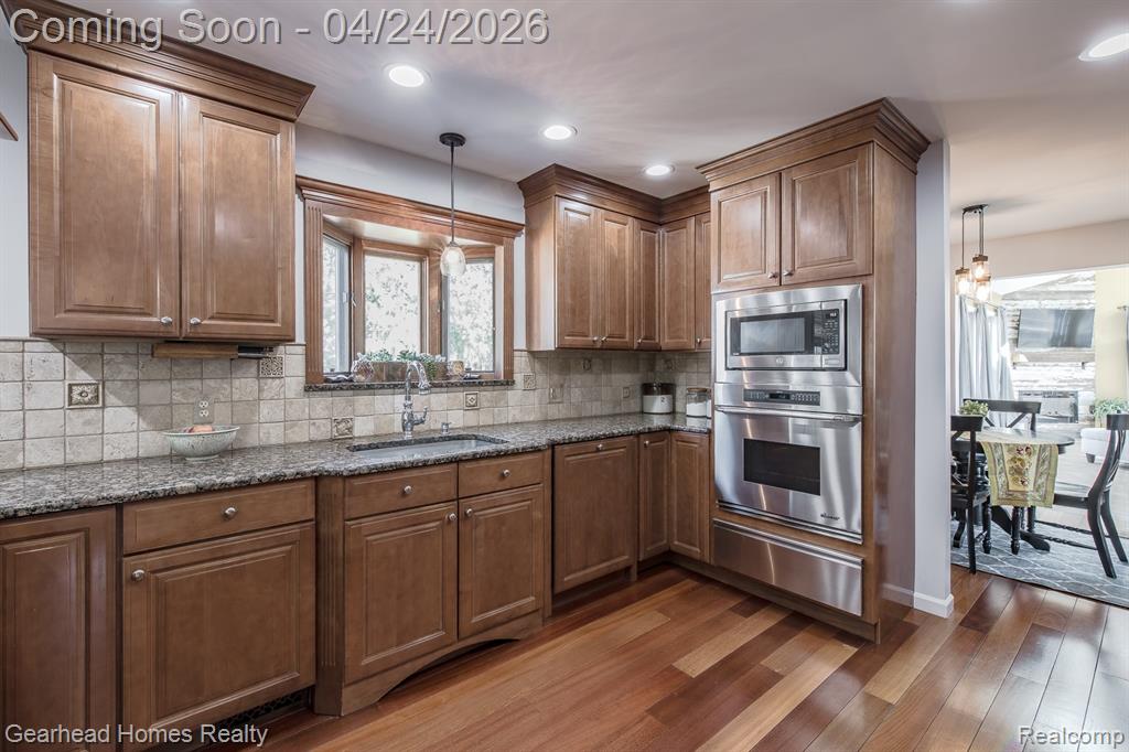 4040 Rollins Avenue, Waterford, MI 48329 — Photo 14