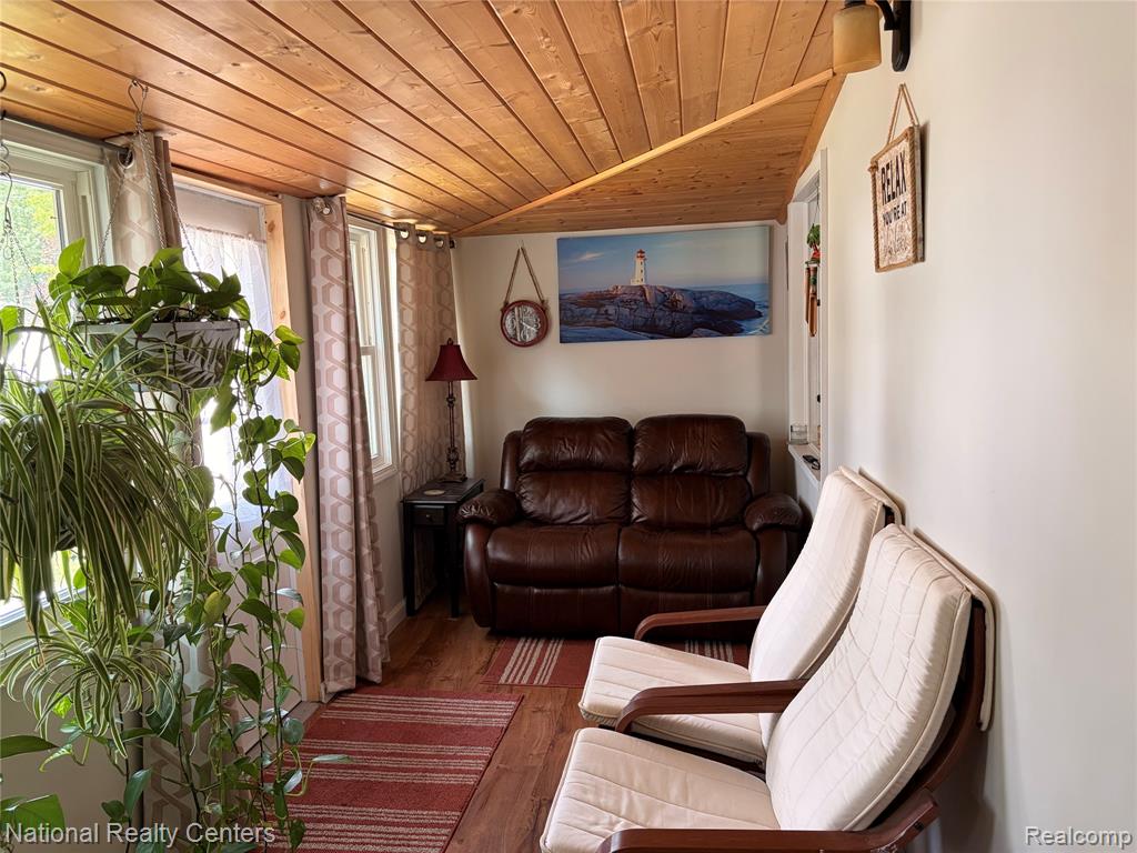 2025 Parkwood Court, Brooklyn, MI 49230 — Photo 25