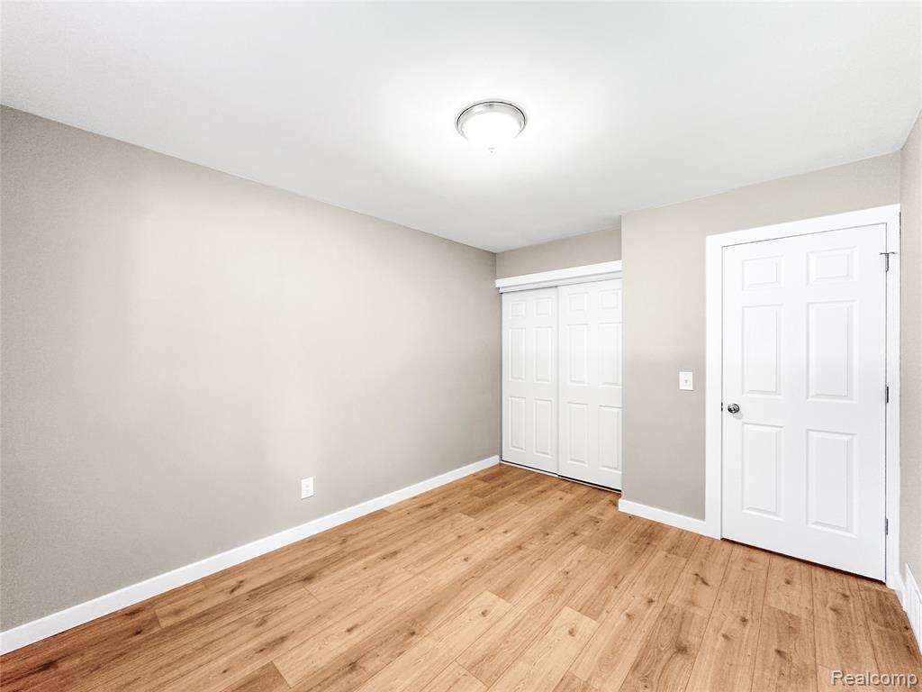 5552 Liberty Bell Road, Grand Blanc, MI 48439 — Photo 16