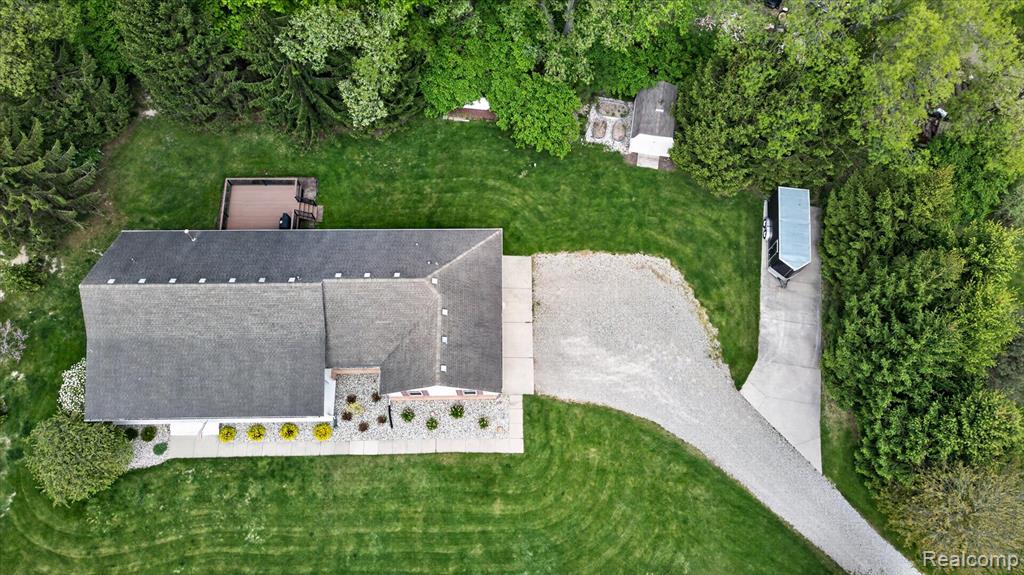 7659 Clyde Road, Fenton, MI 48430 — Photo 49
