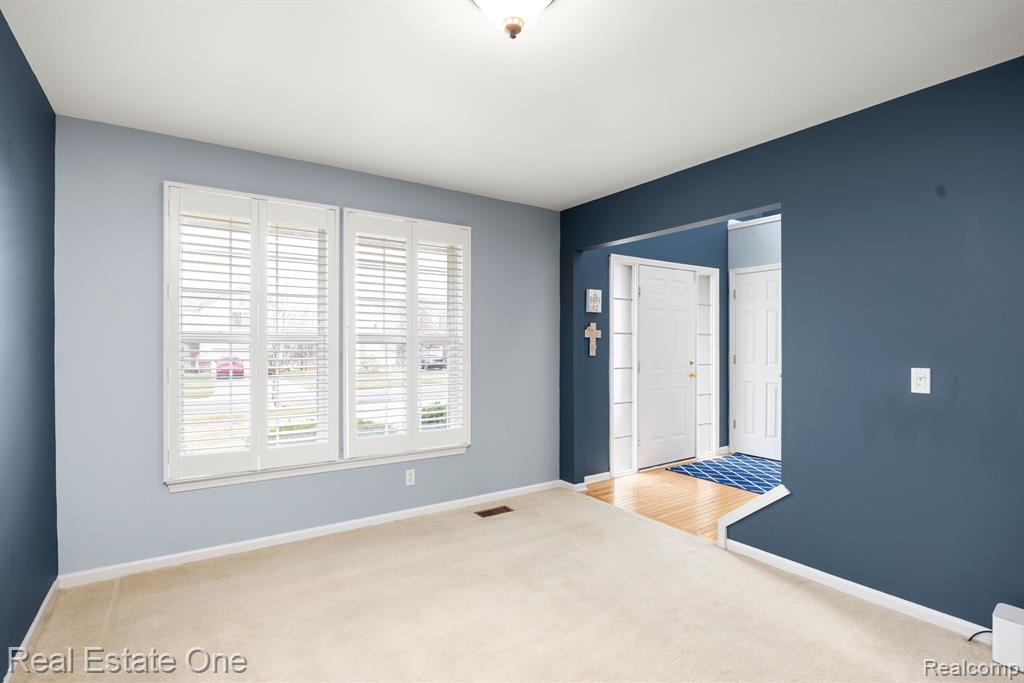 7737 TURRILLIUM Lane, Waterford, MI 48327 — Photo 5