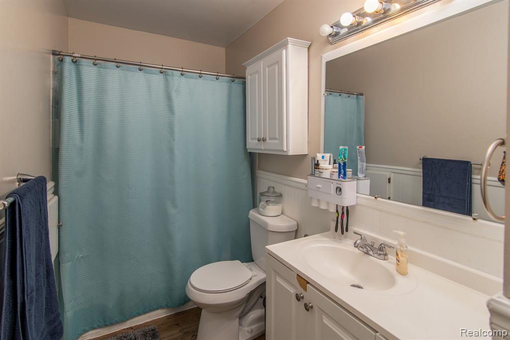 5255 OAKVIEW Drive, Swartz Creek, MI 48473 — Photo 12