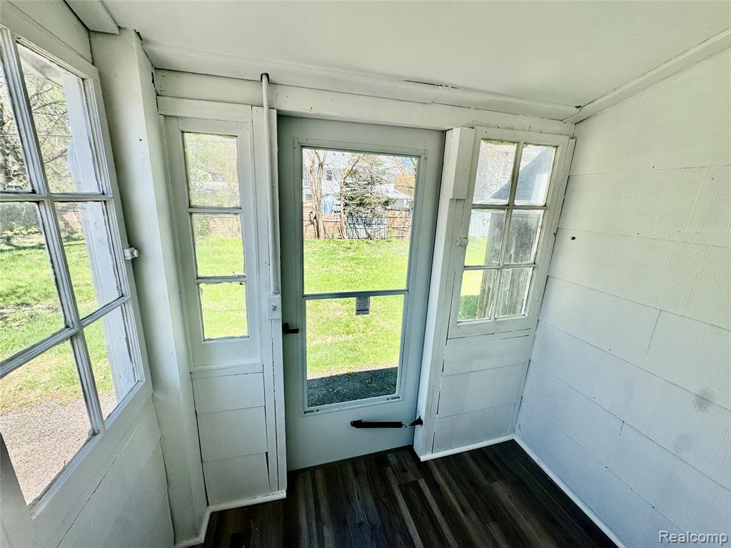219 N Prospect Road, Ypsilanti, MI 48198 — Photo 13
