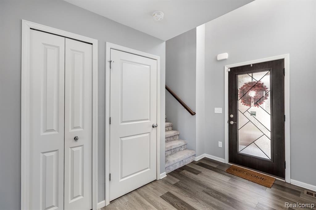 7245 Castell Boulevard, Van Buren, MI 48111 — Photo 3
