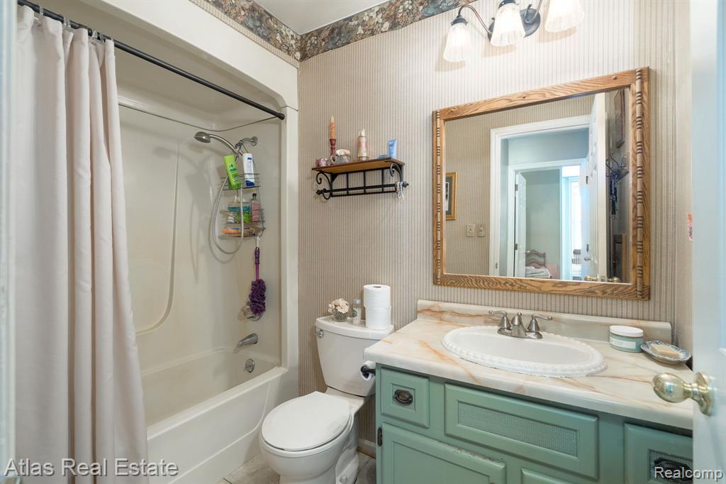 11396 Hill Road, Goodrich Vlg, MI — Photo 19