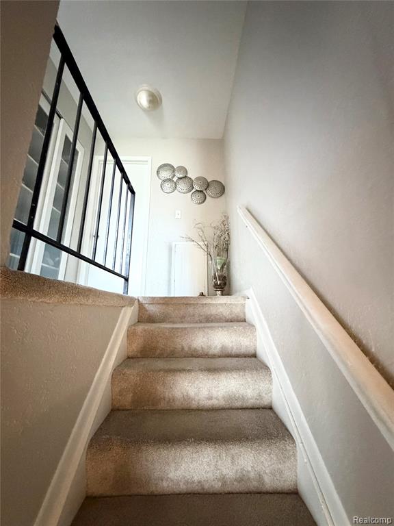 8542 SPINNAKER WAY, Ypsilanti, MI 48197 — Photo 21