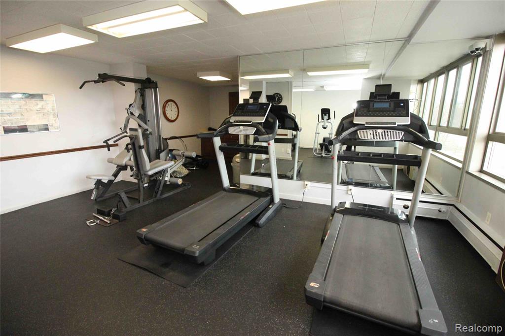 8900 E Jefferson Avenue N, 1418 1419, Detroit, MI 48214 — Photo 12