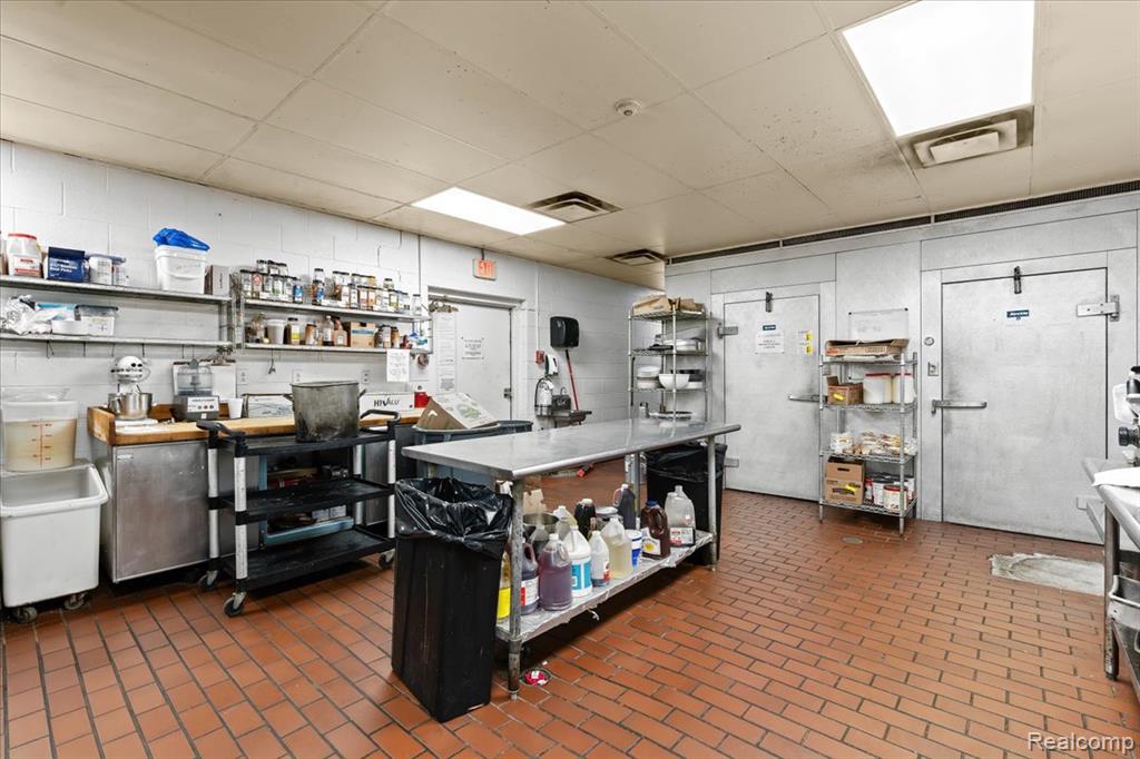9512 E Lippincott Boulevard, Davison, MI 48423 — Photo 39