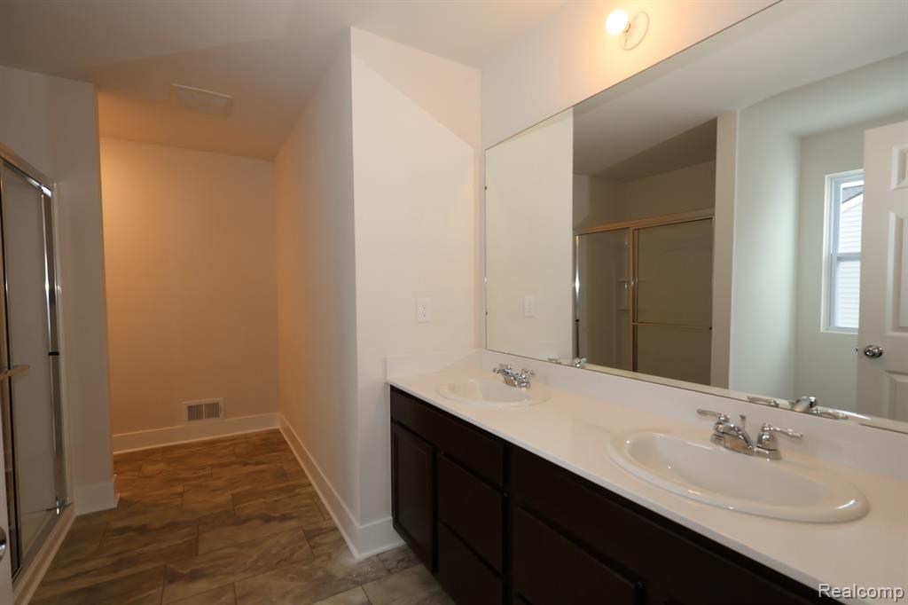653 Swift Creek Drive, Chelsea, MI 48118 — Photo 18