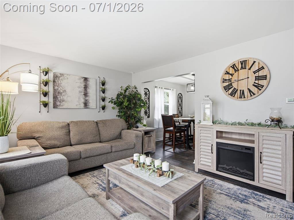 6195 Lake Forest Drive, Grand Blanc, MI 48439 — Photo 3