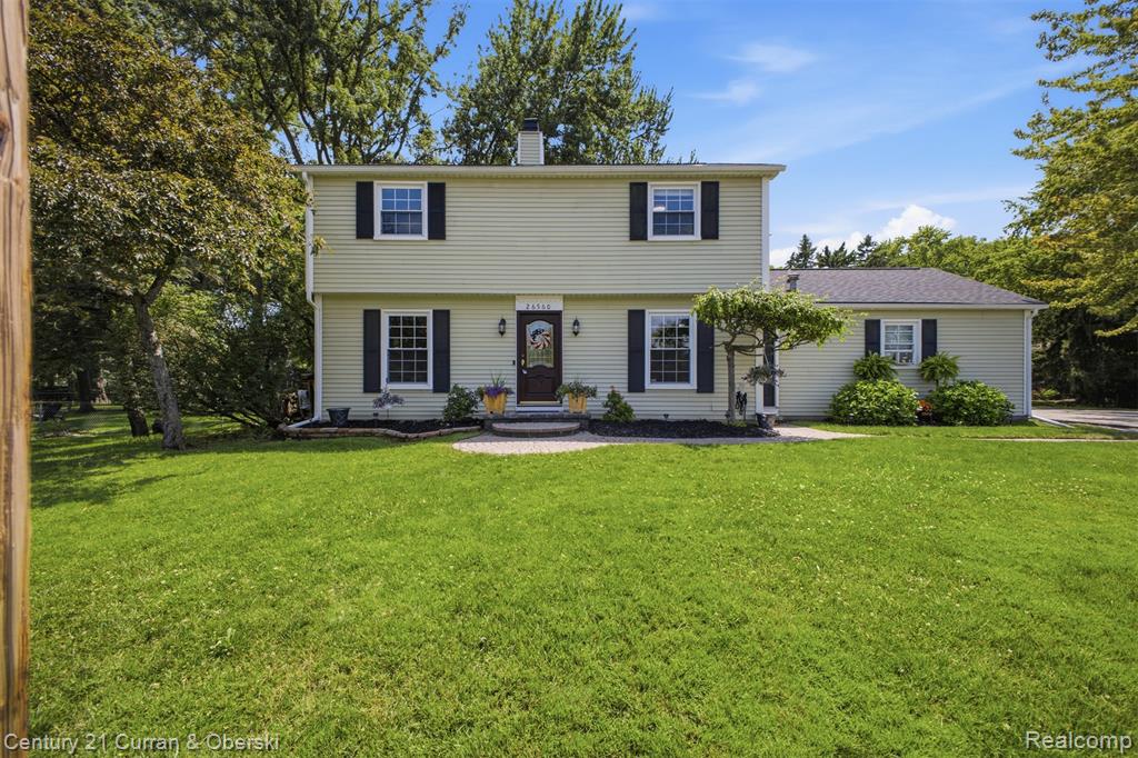 26560 Acacia Street, Harrison Township, MI