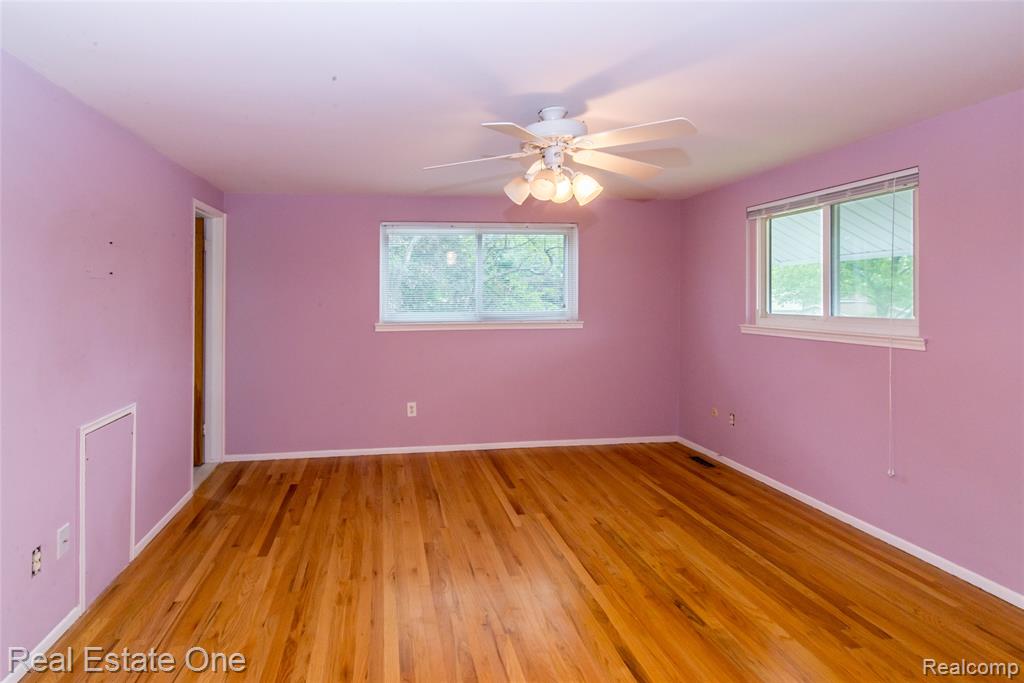 6845 Tamerlane Drive, West Bloomfield, MI — Photo 33
