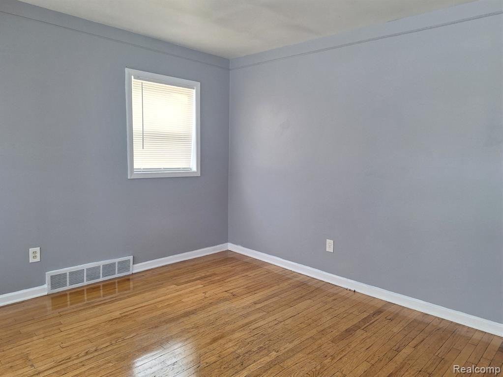 7972 Hipp Street, Taylor, MI 48180 — Photo 6