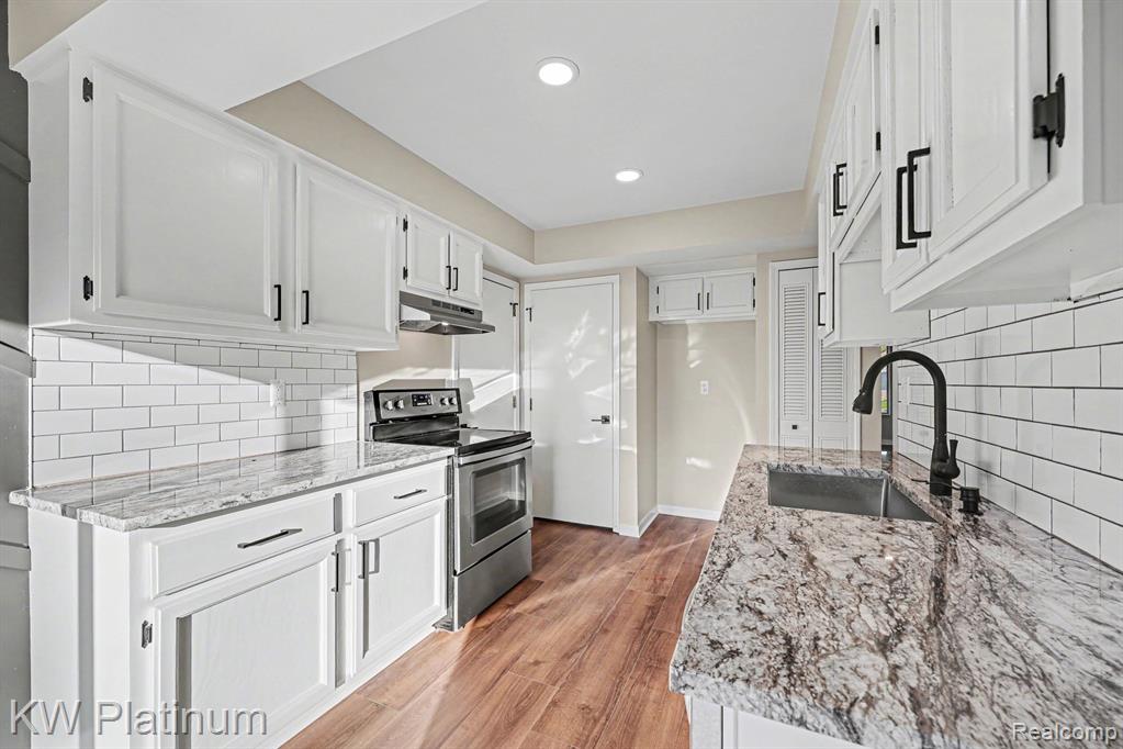 31825 Breezeway, New Baltimore, MI 48047 — Photo 9