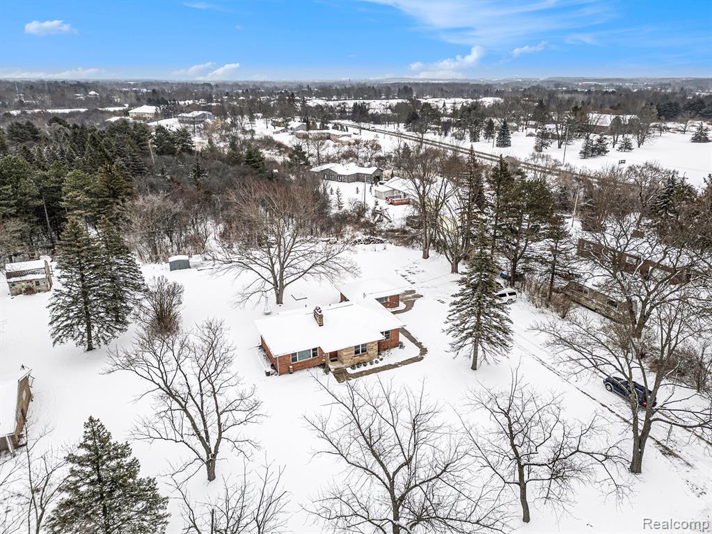 7545 Porter Road, Grand Blanc, MI 48439 — Photo 29