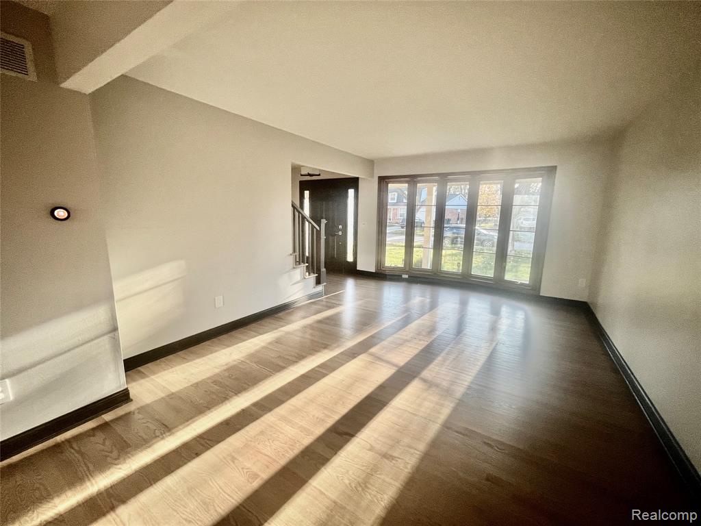 5160 Orchard Crest Drive, Troy, MI 48085 — Photo 3