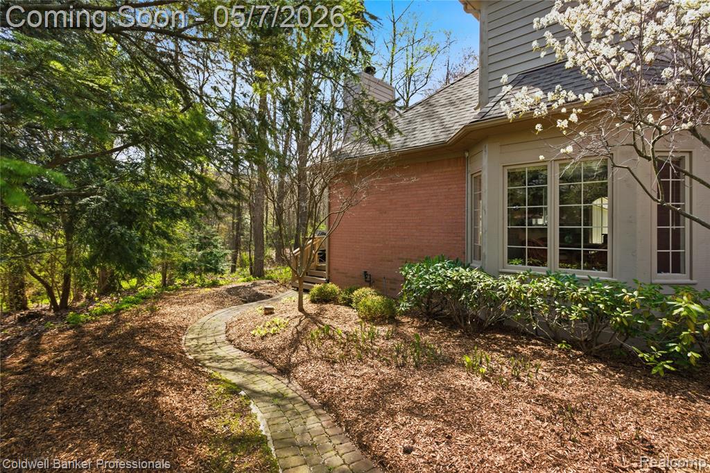 7520 Mistwood Drive, White Lake, MI 48383 — Photo 55