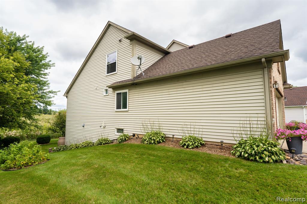 4839 SYCAMORE Drive, Ypsilanti, MI 48197 — Photo 32