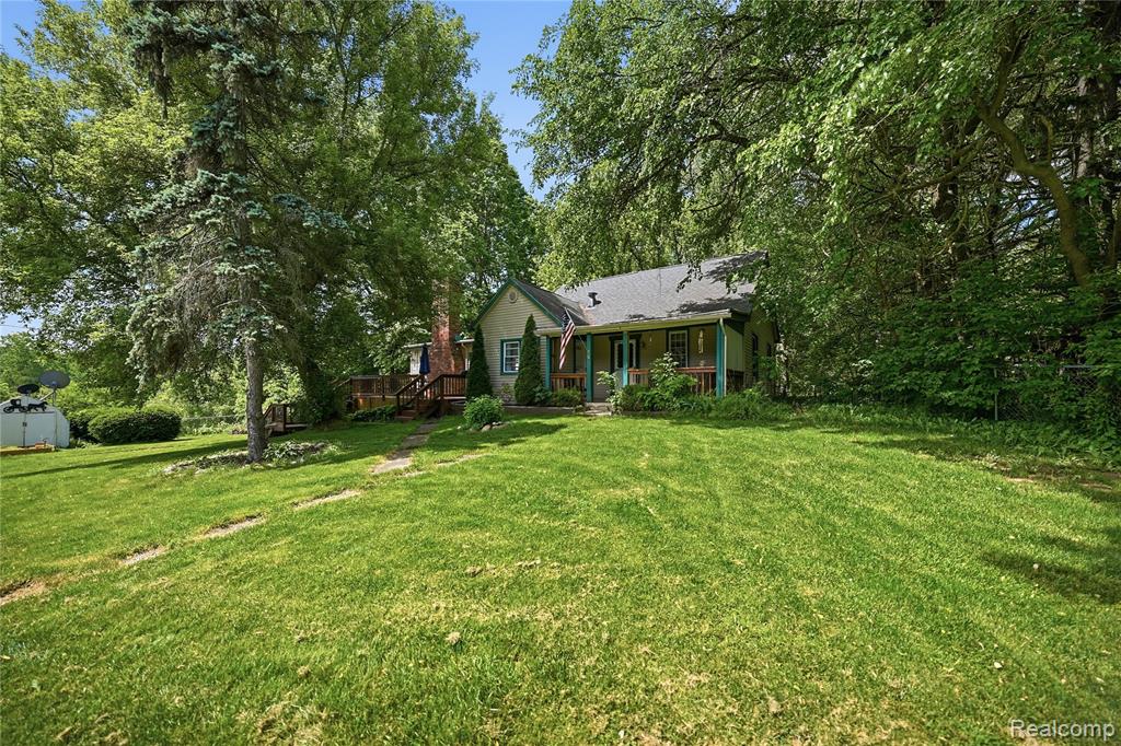 6790 Weyer Road, Imlay City, MI 48444