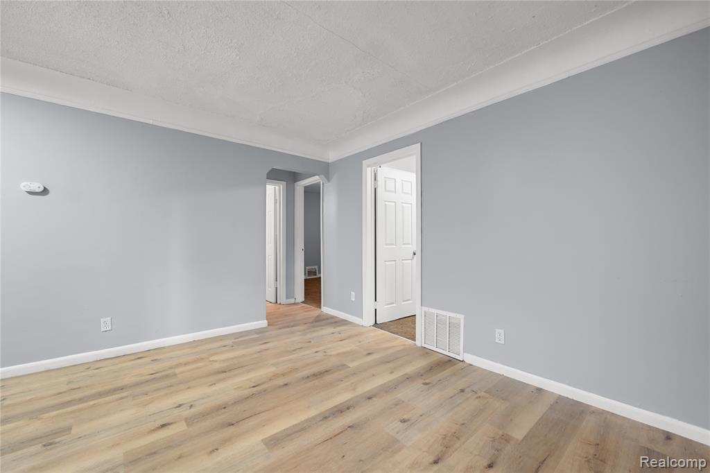 8626 Piedmont Street, Detroit, MI 48228 — Photo 16