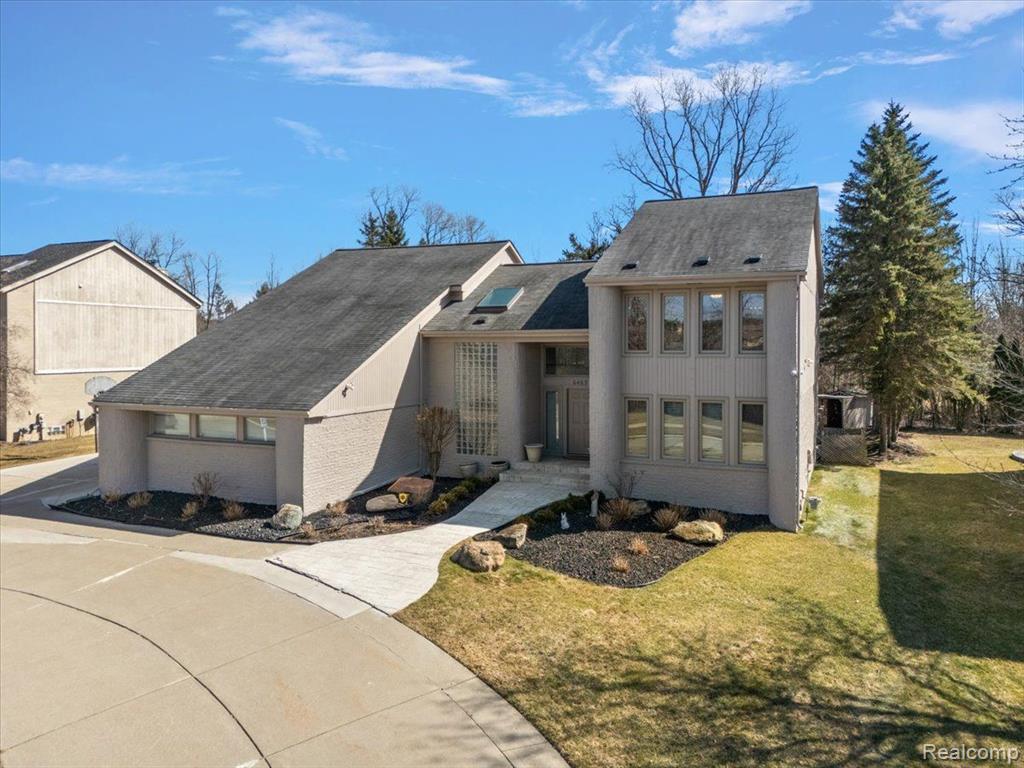 6463 ROYAL POINTE Drive, West Bloomfield, MI — Photo 3