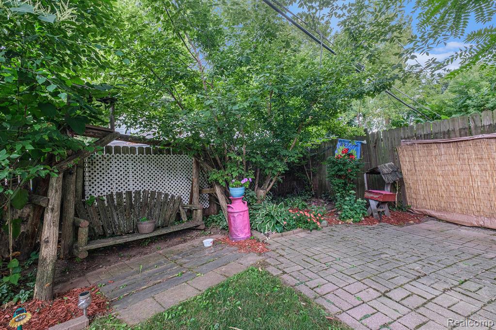 4121 Menton Street, Flint, MI 48507 — Photo 19