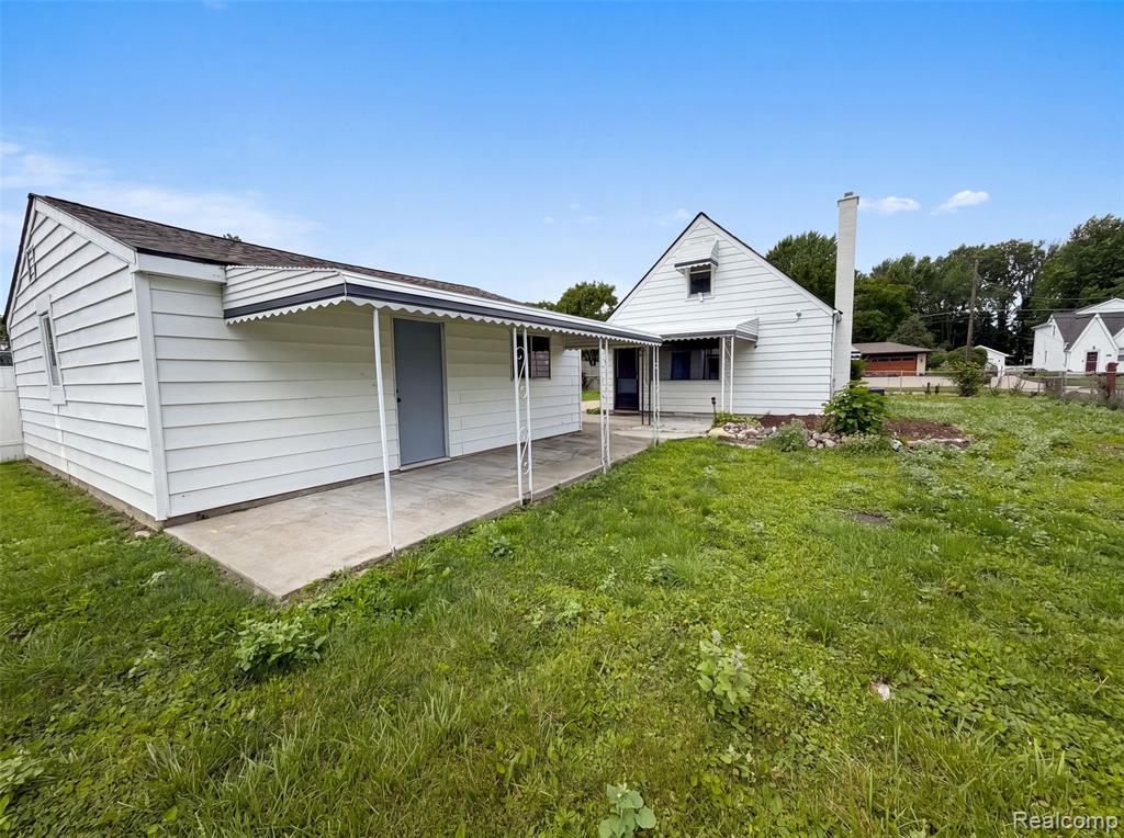 5456 Northlawn Drive, Sterling Heights, MI 48310 — Photo 5